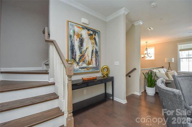 612 Tudor Park Way, Charlotte, NC 28211