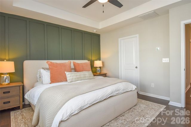 612 Tudor Park Way, Charlotte, NC 28211