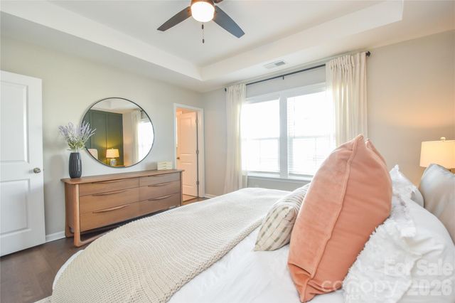 612 Tudor Park Way, Charlotte, NC 28211