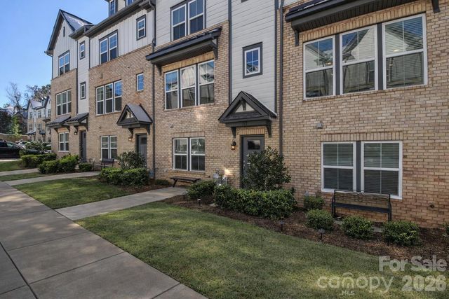 612 Tudor Park Way, Charlotte, NC 28211