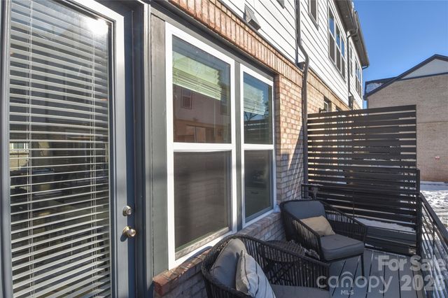 612 Tudor Park Way, Charlotte, NC 28211