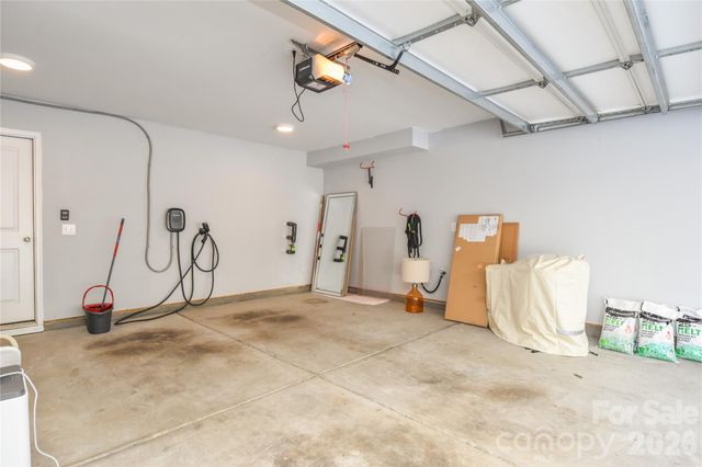 612 Tudor Park Way, Charlotte, NC 28211