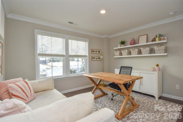 612 Tudor Park Way, Charlotte, NC 28211