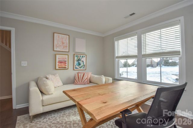 612 Tudor Park Way, Charlotte, NC 28211