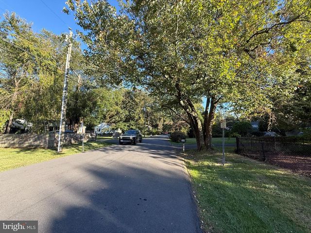 3000 JAMES ST, Fairfax, VA 22031