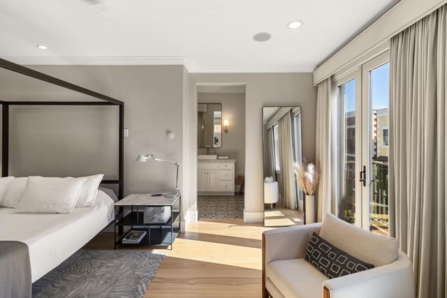 2011 Vizcaya Walk, Sacramento, CA 95818