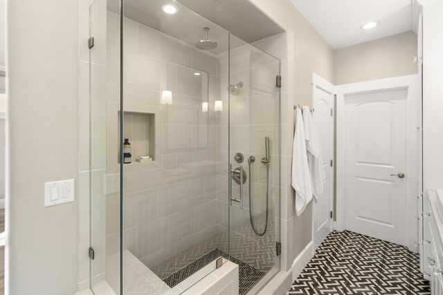 2011 Vizcaya Walk, Sacramento, CA 95818