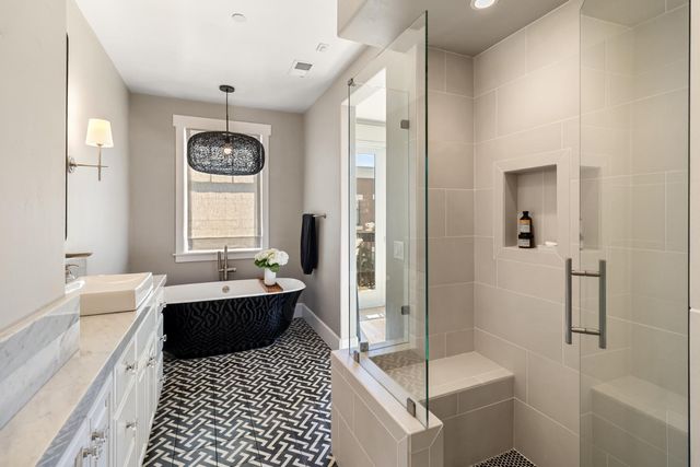 2011 Vizcaya Walk, Sacramento, CA 95818