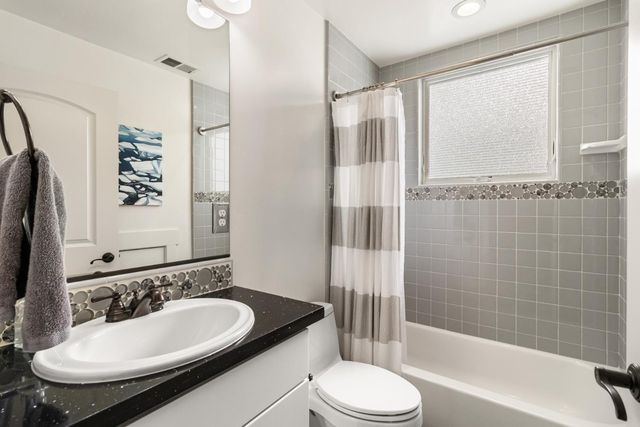 2011 Vizcaya Walk, Sacramento, CA 95818