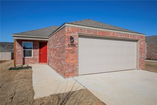 5504 Sugarloaf Avenue, Springdale, AR 72764
