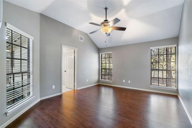 2 Village Knoll Place, The Woodlands, TX 77381