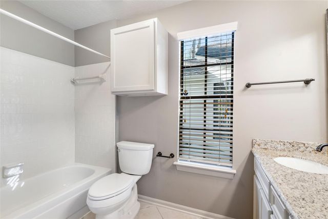 2 Village Knoll Place, The Woodlands, TX 77381