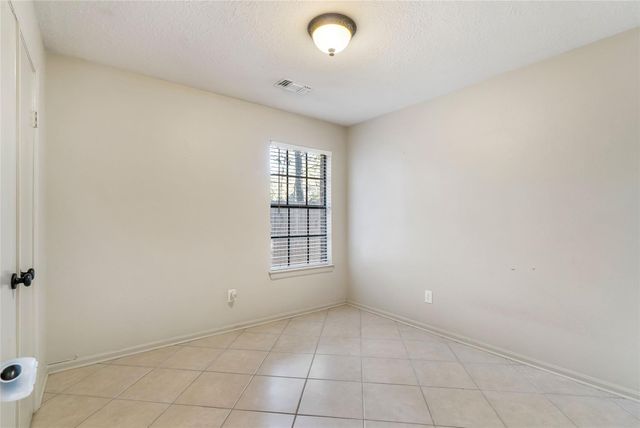 2 Village Knoll Place, The Woodlands, TX 77381