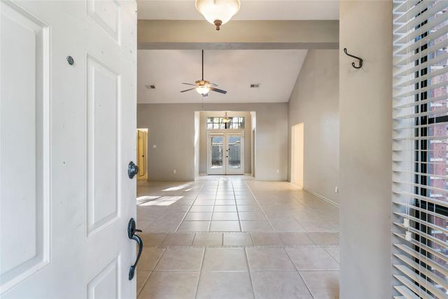 2 Village Knoll Place, The Woodlands, TX 77381
