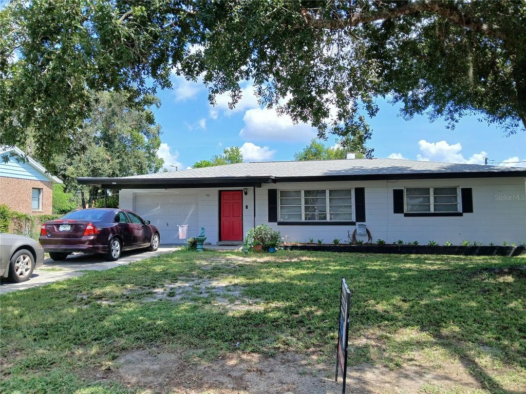 411 AVENUE A SE, Winter Haven, FL 33880