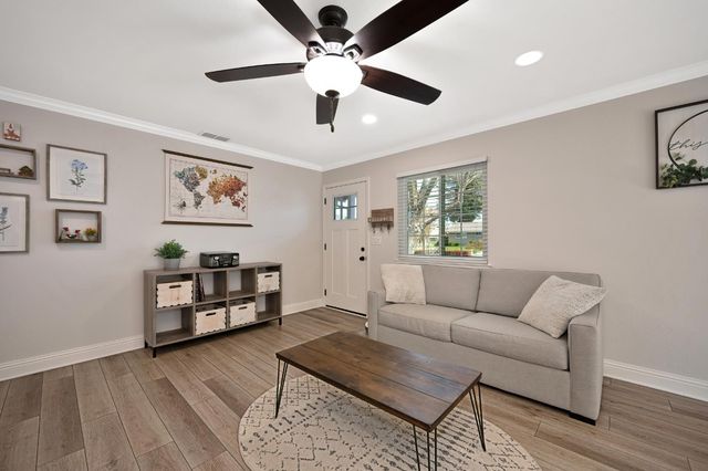 7133 Grenola Way, Citrus Heights, CA 95621