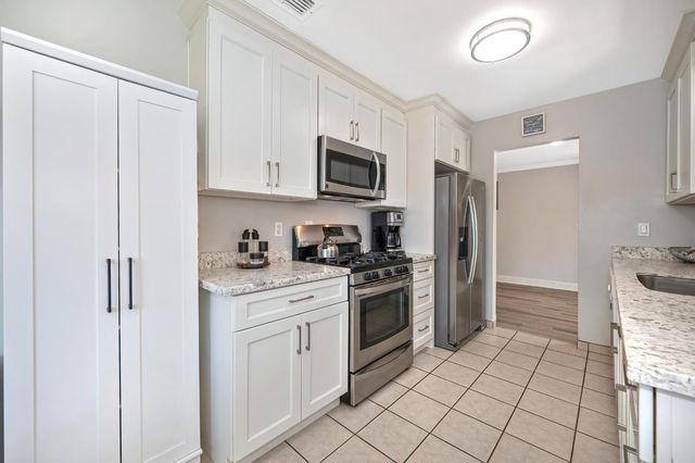 7133 Grenola Way, Citrus Heights, CA 95621