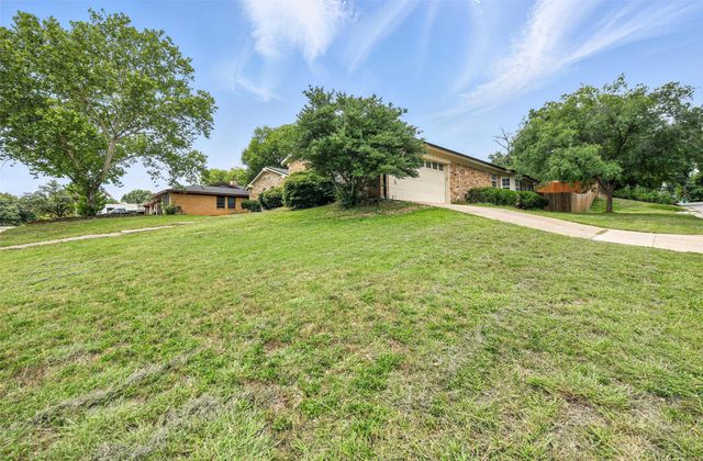 5825 N Hills Drive, North Richland Hills, TX 76117