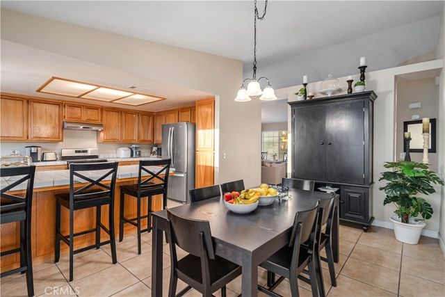 44129 Amherst Lane, Lancaster, CA 93536