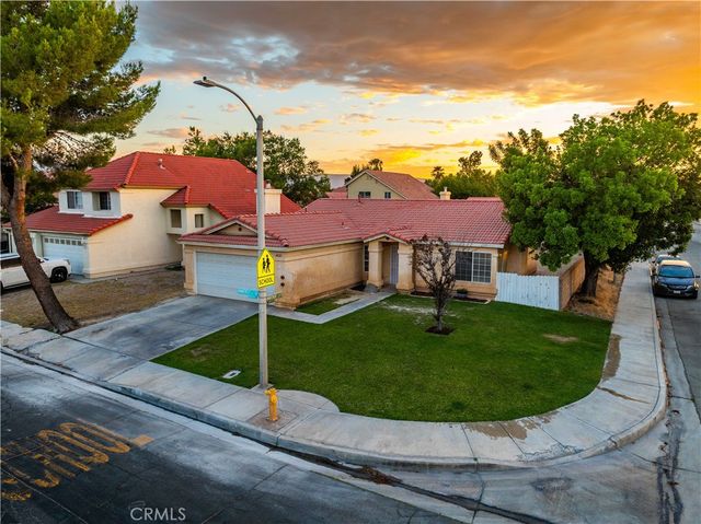 44129 Amherst Lane, Lancaster, CA 93536