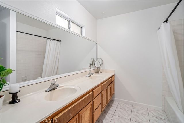 44129 Amherst Lane, Lancaster, CA 93536