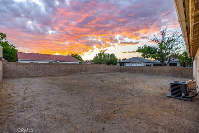 44129 Amherst Lane, Lancaster, CA 93536