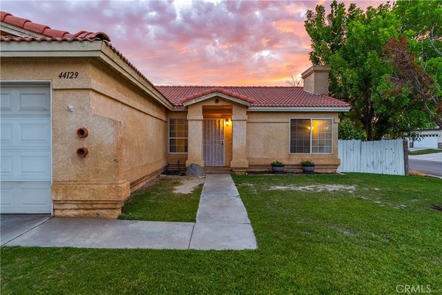 44129 Amherst Lane, Lancaster, CA 93536
