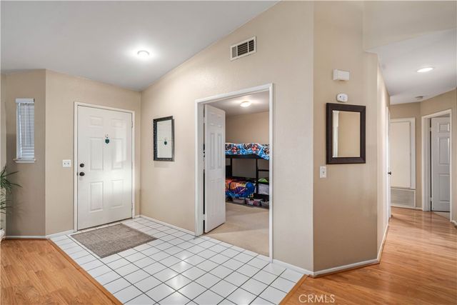 44129 Amherst Lane, Lancaster, CA 93536