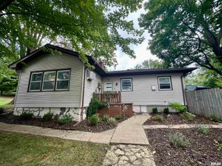 718 17TH Avenue North, Clinton, IA 52732