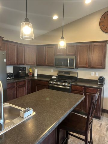 571 Doe Avenue, Tiffin, IA 52340