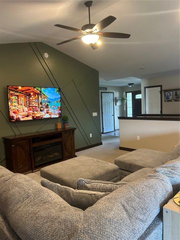 571 Doe Avenue, Tiffin, IA 52340