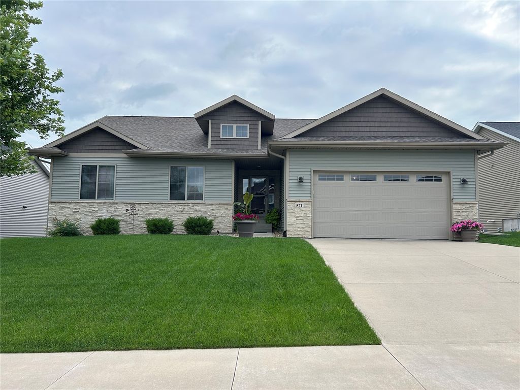 571 Doe Avenue, Tiffin, IA 52340