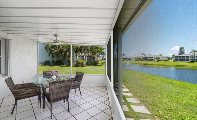 2830 SW 13th Street 101, Delray Beach, FL 33445