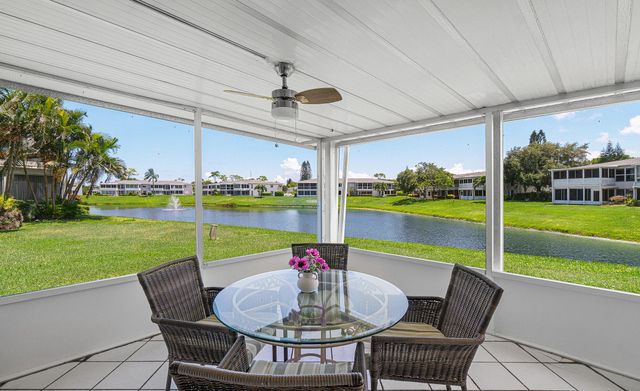 2830 SW 13th Street 101, Delray Beach, FL 33445