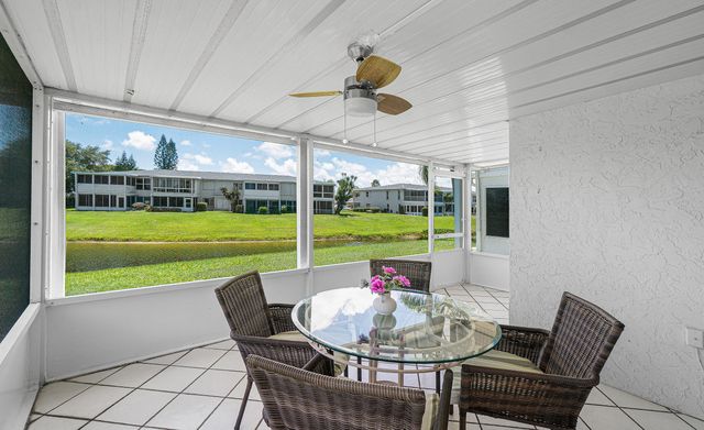 2830 SW 13th Street 101, Delray Beach, FL 33445