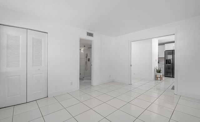 2830 SW 13th Street 101, Delray Beach, FL 33445