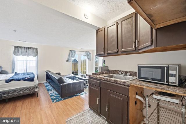 1304 NALLEY, Landover, MD 20785