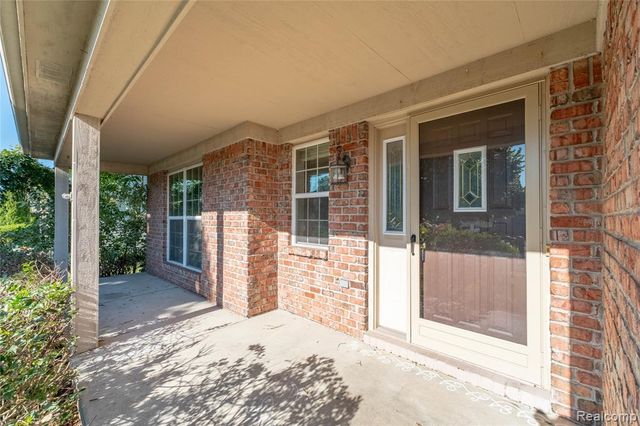 1975 Enterprise Drive, Troy, MI 48083
