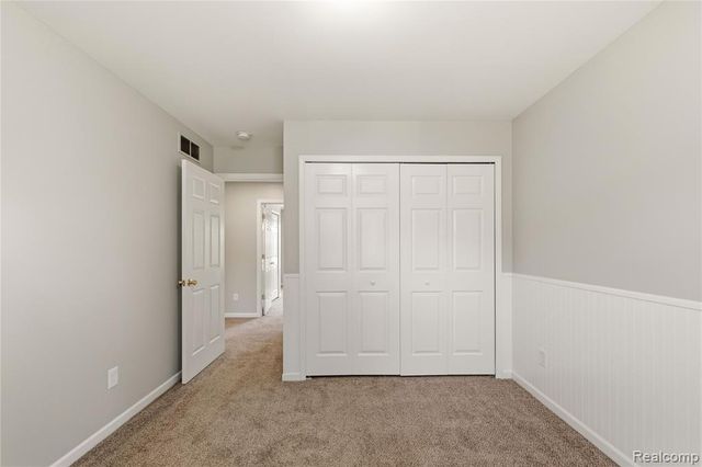 1975 Enterprise Drive, Troy, MI 48083