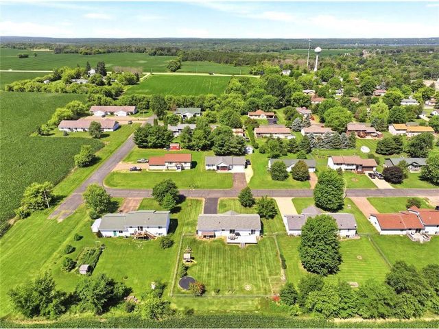 418 Marc Street, Star Prairie, WI 54026
