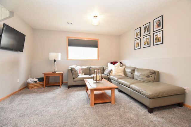 4773 TOWNSITE Place S, Fargo, ND 58104