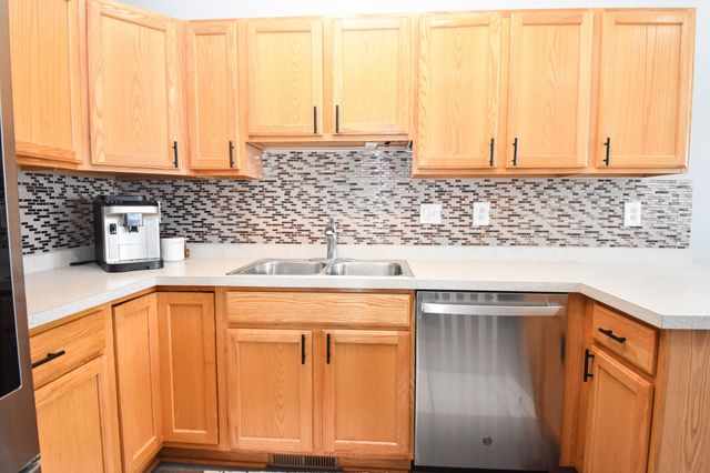 4773 TOWNSITE Place S, Fargo, ND 58104