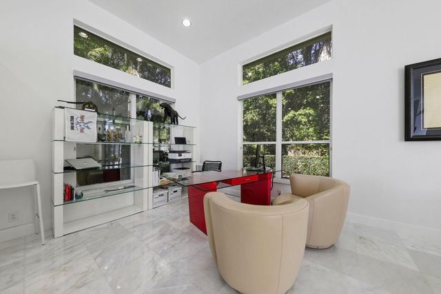 19149 Cloister Lake Lane, Boca Raton, FL 33498