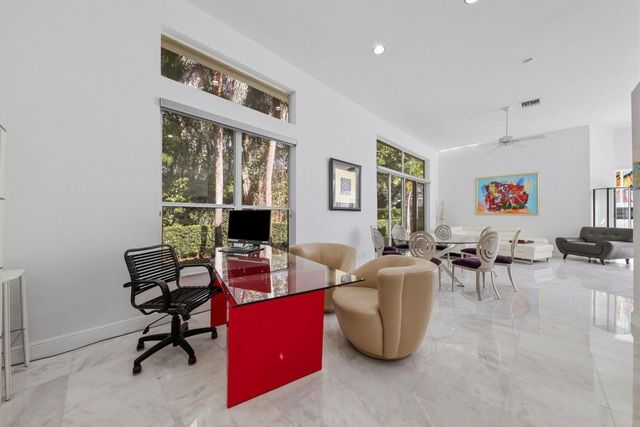 19149 Cloister Lake Lane, Boca Raton, FL 33498