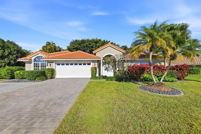 19149 Cloister Lake Lane, Boca Raton, FL 33498