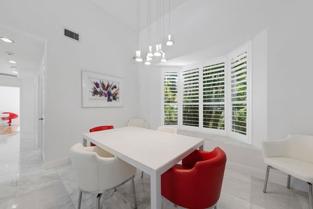 19149 Cloister Lake Lane, Boca Raton, FL 33498