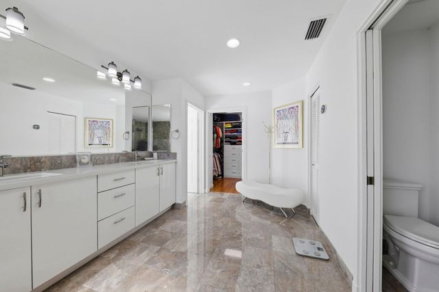 19149 Cloister Lake Lane, Boca Raton, FL 33498