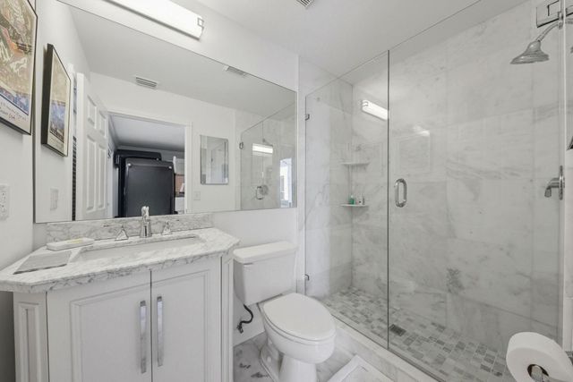 19149 Cloister Lake Lane, Boca Raton, FL 33498