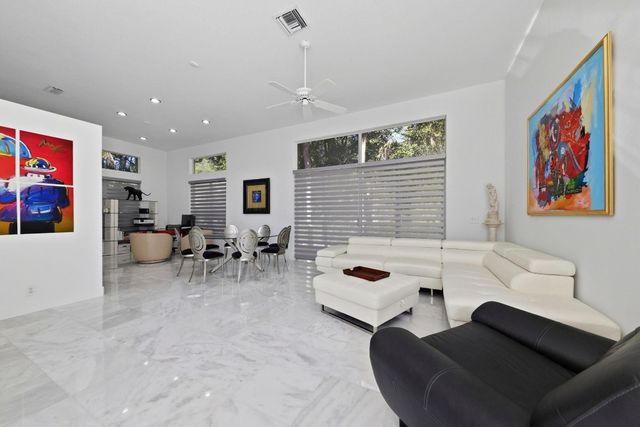 19149 Cloister Lake Lane, Boca Raton, FL 33498