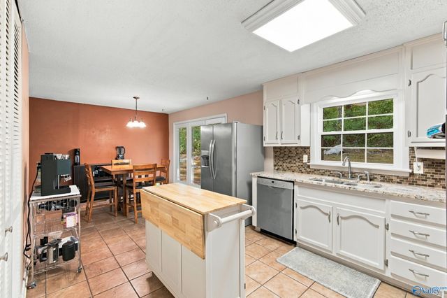 9605 Nottingham Lane, Huntsville, AL 35803